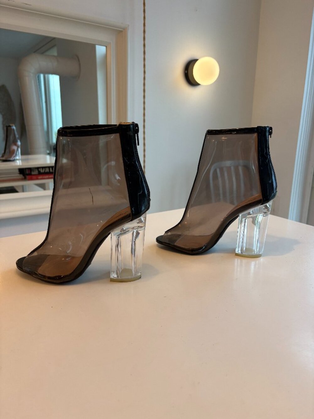 Qupid Clear Lucite Heel Peep Toe Ankle Booties Women's Size 7 Smoke Black PVC